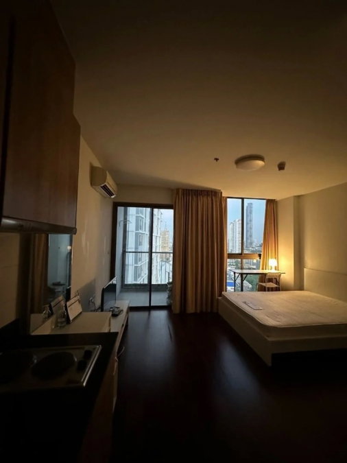 รูป ให้เช่า IDEO SATHORN-TAKSIN ชั้น 18 - รูปที่ 2/12