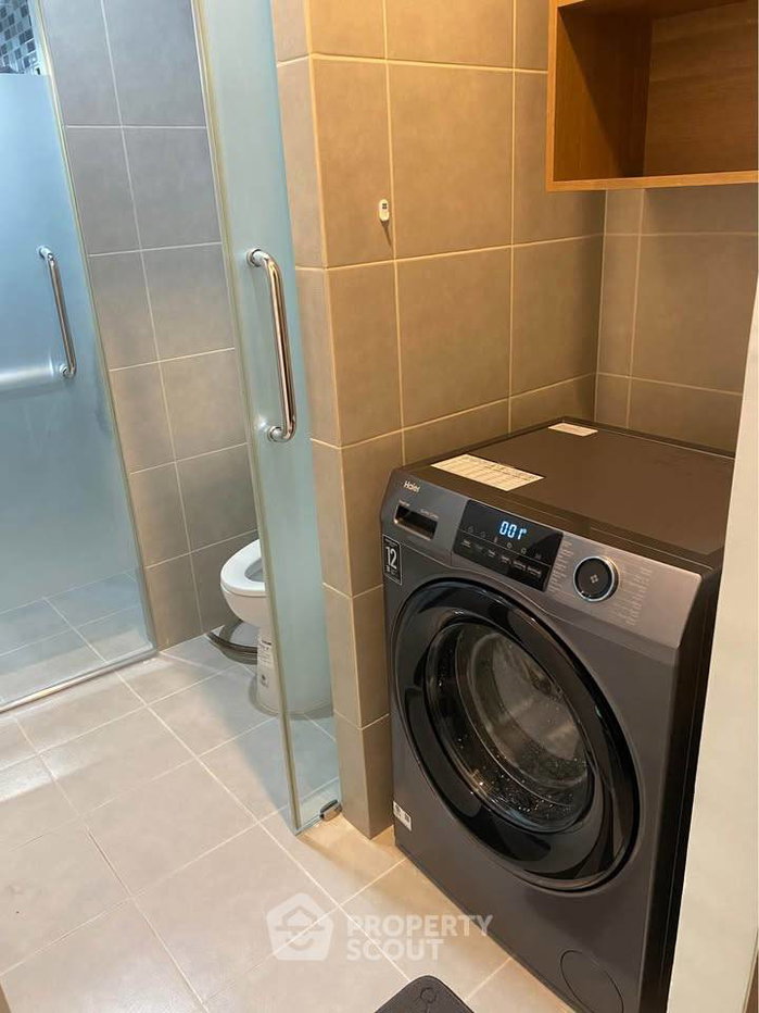 picture 19th-Floor 2-BR 52 Sqm Condo At The Base Phetkasem, 100m to MRT (ID 3088765) - 11/13