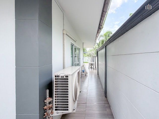 picture Urgent Sale – 2-Storey Detached House at Rock Garden Place Land Area: 107 sq.w. | Usable Area: 490 sq.m. | 5 Bedrooms | 5 Bathrooms - 15/36