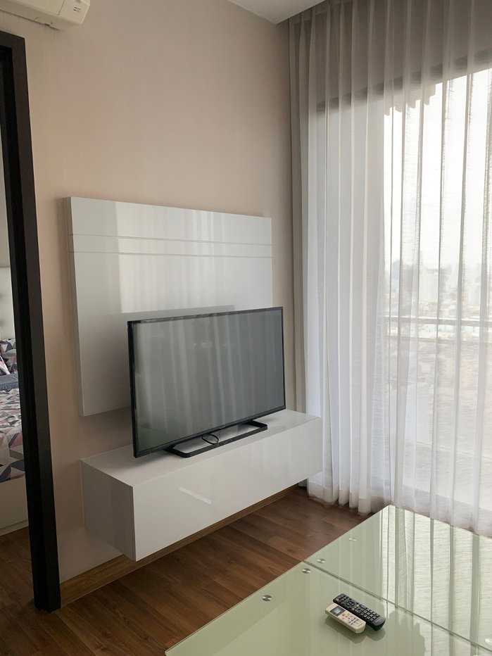 รูป Available for rent! Ivy Ampio. A Spacious 1 Bedroom with 45sqm. High floor with best Ratchada View. 0 Meter to the Station. Ready to move in. - รูปที่ 4/8