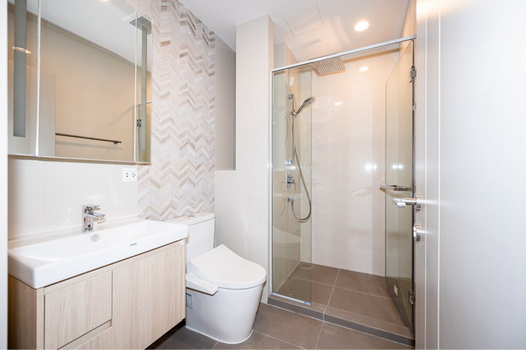 รูป ปล่อยเช่า คอนโด Oka Haus Sukhumvit 36 - รูปที่ 7/8