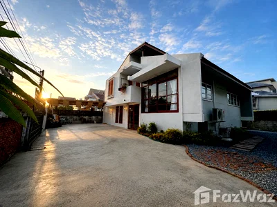 Houses for rent โลตัสเอ็กเพลส(สุทธิสาร) : 6 Bedroom Villa for rent in Sam Sen Nok, Bangkok  6562525