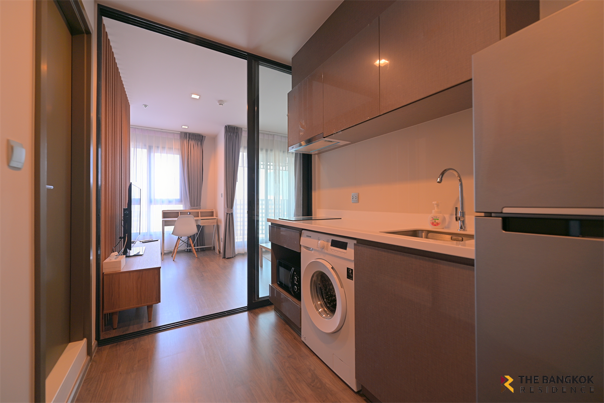 picture Life Ladprao Valley near BTS Ha Yaek Lat Phrao Move-in Ready, Just Bring Your Stuff - 8/10