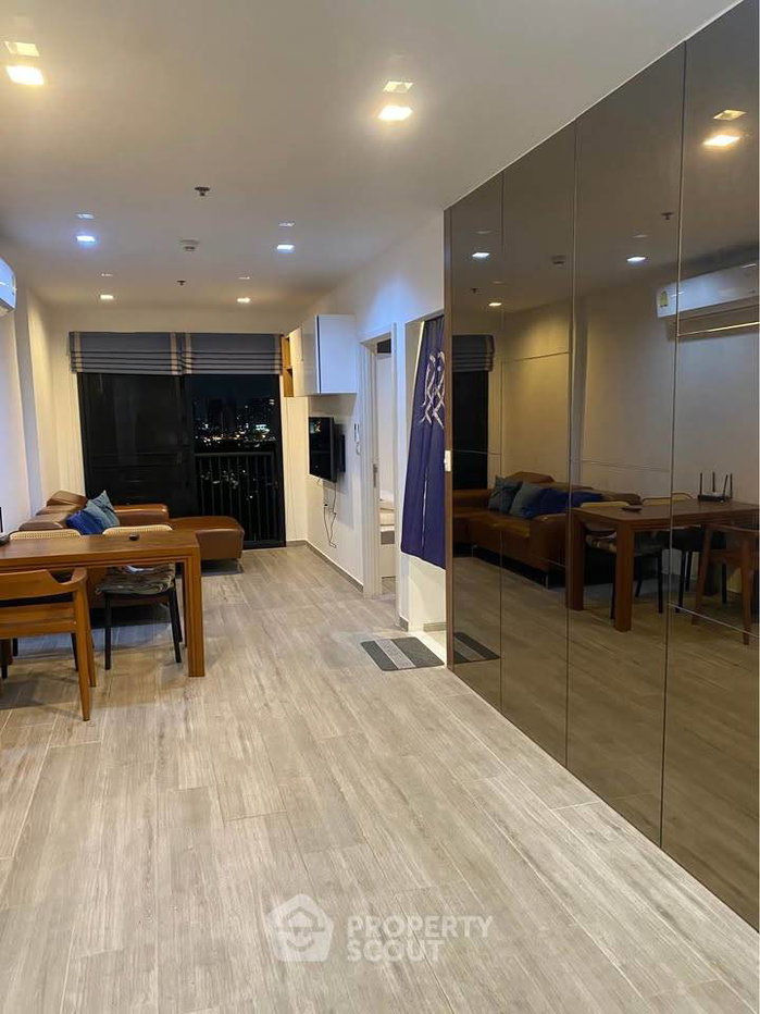 picture 19th-Floor 2-BR 52 Sqm Condo At The Base Phetkasem, 100m to MRT (ID 3088765) - 4/13