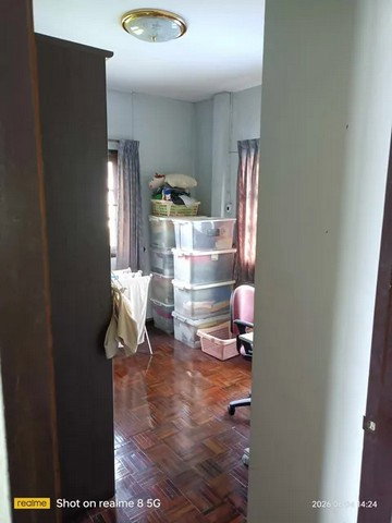 รูป ขายบ้านและที่ดิน บางพลี สมุทรปราการ เนื้อที่รวม260ตร.ว. ประกอบด้วยบ้าน2ชั้น1หลัง พื้นที่ใช้สอย 110ตร.ม. บ้านชั้นเดียว1หลัง พื้นที่ใช้สอย 81ตร.ม. - รูปที่ 13/17