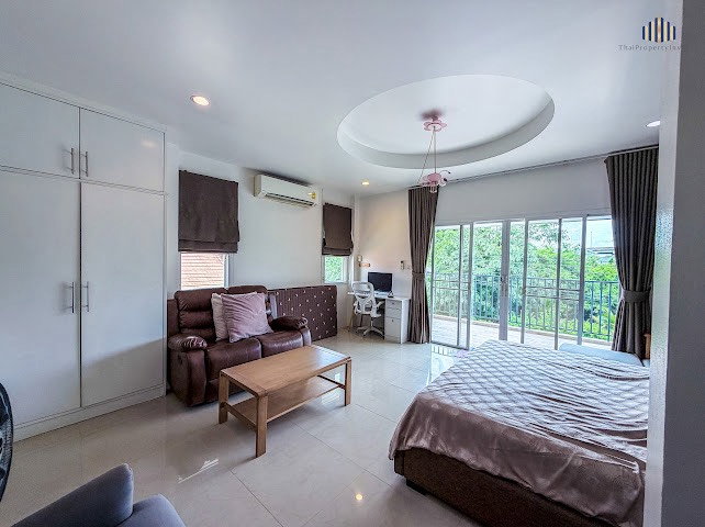 picture Urgent Sale – 2-Storey Detached House at Rock Garden Place Land Area: 107 sq.w. | Usable Area: 490 sq.m. | 5 Bedrooms | 5 Bathrooms - 26/36