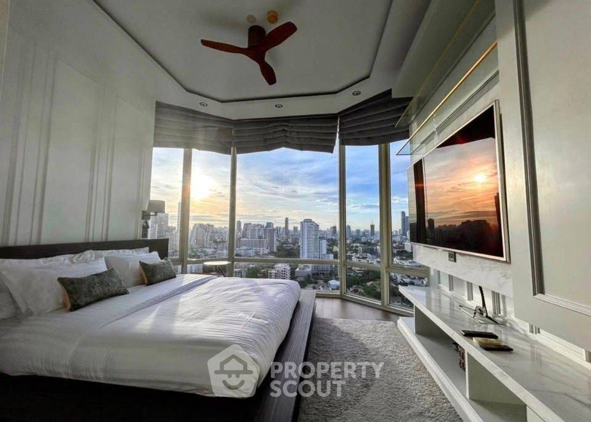 picture 2-BR Condo Royce Private Residences near MRT Sukhumvit, 112 Sqm (ID 3087452) - 3/10