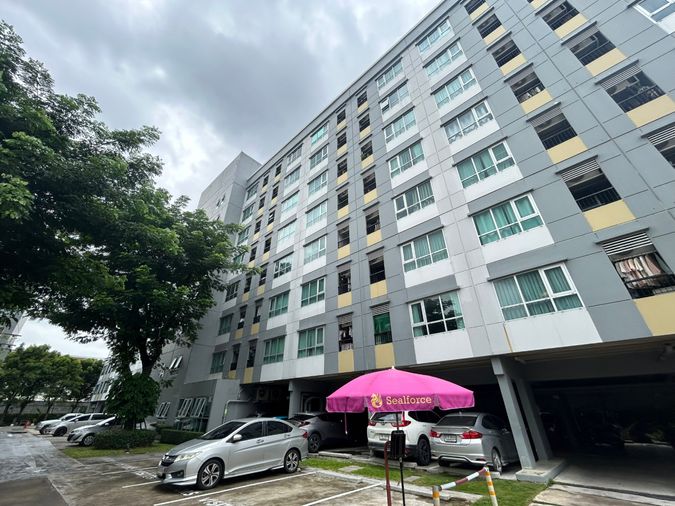 11-bed condo for rent, 28.2 sqm, Aspire Sathorn - Taksin (Brick Zone)