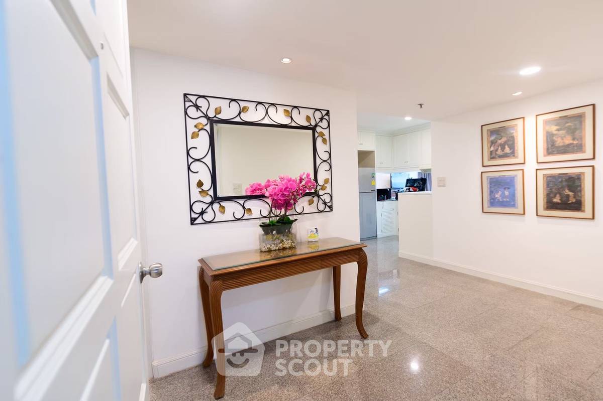 picture 3-BR Condo At Baan Suanpetch, 200m To BTS Phrom Phong (ID 3086015) - 5/25