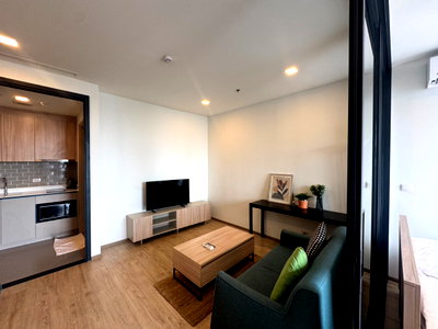 Condos for rent : 21,000 baht/month 1/1 bed XT Payathai BTS Payathai
