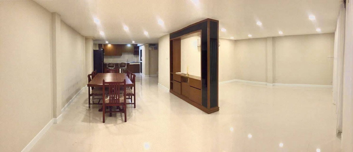 รูป LTH15963 - Pet Friendly Townhouse for Rent Ekkamai | 90K/Month | ทาวน์เฮาส์ให้เช่า เอกมัย เลี้ยงสัตว์ได้ - รูปที่ 4/7