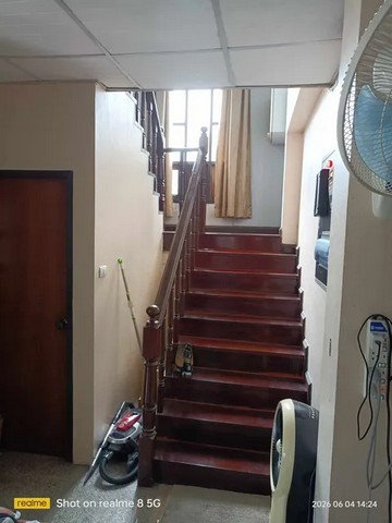รูป ขายบ้านและที่ดิน บางพลี สมุทรปราการ เนื้อที่รวม260ตร.ว. ประกอบด้วยบ้าน2ชั้น1หลัง พื้นที่ใช้สอย 110ตร.ม. บ้านชั้นเดียว1หลัง พื้นที่ใช้สอย 81ตร.ม. - รูปที่ 14/17