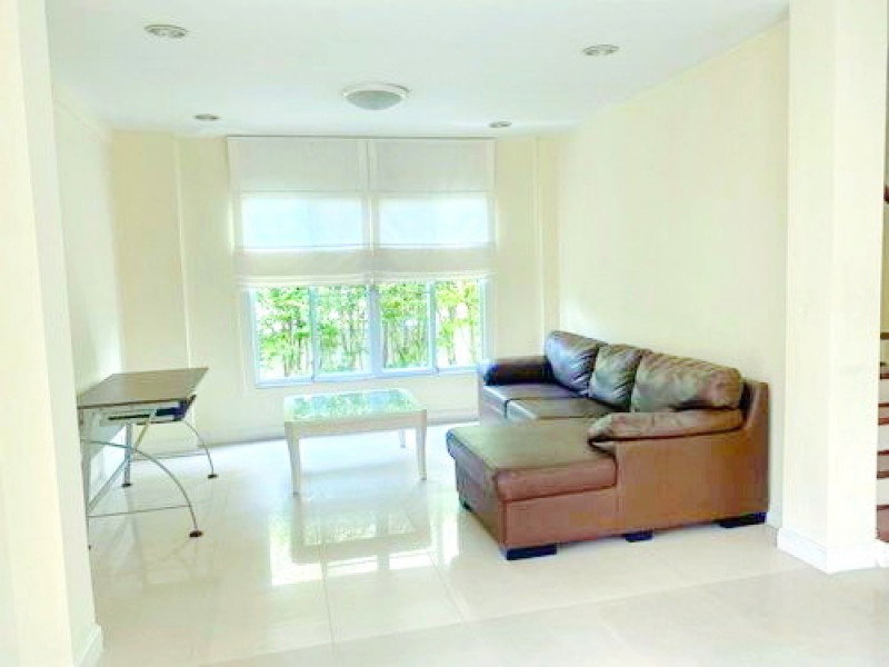 รูป เคหะร่มเกล้า 64 รามคำแหง164 บ้านเดี่ยว 2 ชั้น 3นอน มิสทีน บิ๊กซี มาร์เก็ต เคหะร่มเกล้า 64 800 ม.ให้เช่า 3น้ำ - รูปที่ 3/8