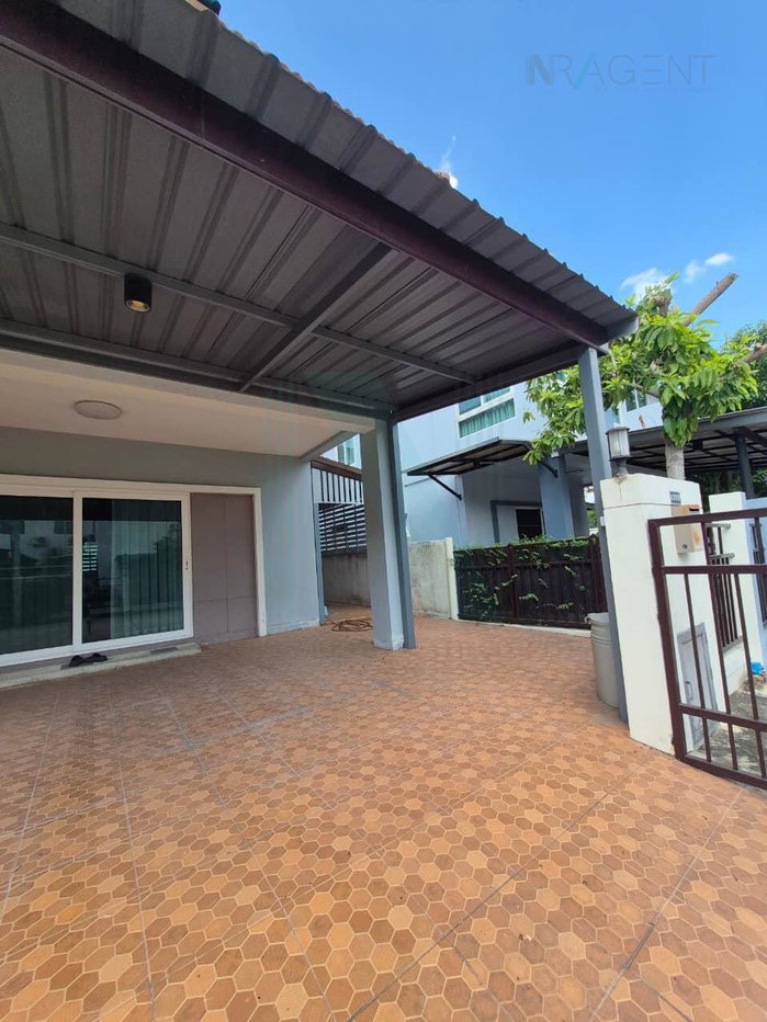 รูป ขายบ้านแฝด โครงการ ศุภาลัย เบลล่า วงแหวน ปิ่นเกล้า–พระราม 5 2 ชั้น 3 ห้องนอน 2 ห้องน้ำ - รูปที่ 2/8