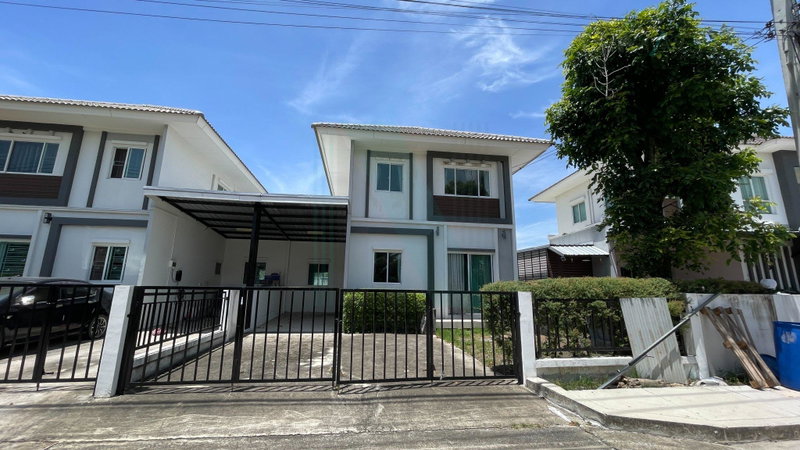 Houses for sale : For Sell Twin house LANCEO CRIB TEPARAK-TUMRU 2-story 4 bedroom 2 bathroom