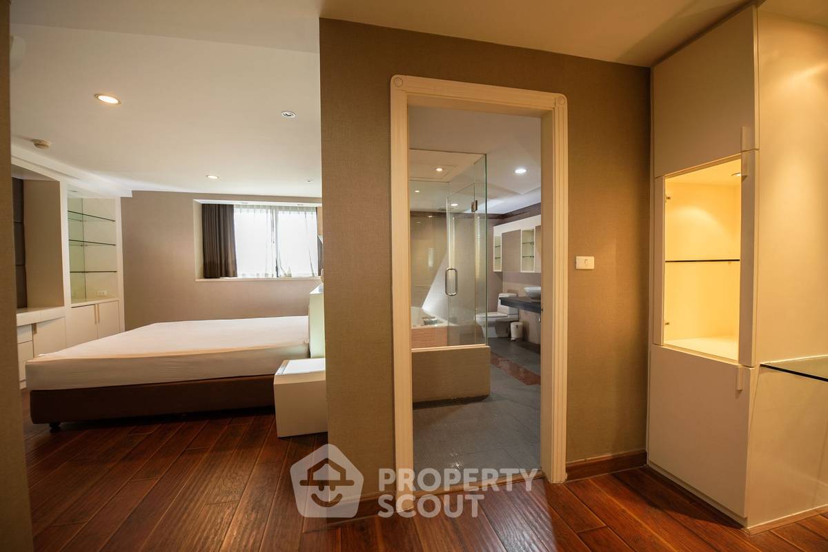 picture 3-BR 265 Sqm On 19th Floor, President Park Condominium, MRT Queen Sirikit (ID 1165113) - 13/30