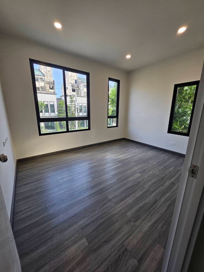 รูป Britania Town Bangna KM.17 5 bedrooms, for sale - รูปที่ 8/9