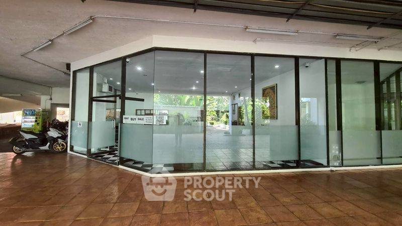 รูป คอนโด 1 ห้องนอน ชั้นล่าง 68 ตร.ม. The Waterford Park Sukhumvit 53 ใกล้ BTS ทองหล่อ (ID 3087179) - รูปที่ 1/6