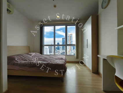 รูปภาพ 🌊 For Rent: Life@Sathorn 10, beautifully decorated unit, high floor with city view, fully furnished and ready to move in. 💎 Near BTS Chong Nonsi.