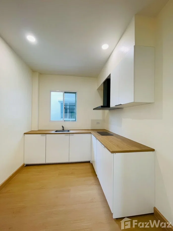 picture Twin house (corner unit) in a detached house style. 5714885 - 29/43