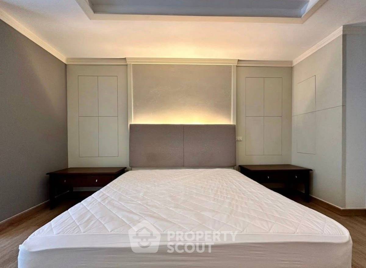รูป คอนโด 2 ห้องนอน 135 ตร.ม. ใกล้ BTS ชิดลม 200 ม. – นิวเฮ้าส์ คอนโด (ID 3092134) - รูปที่ 6/12