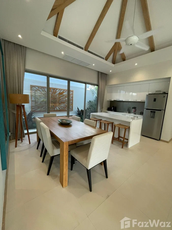 picture Tropical Luxury, Redefined. 6588653 - 9/22