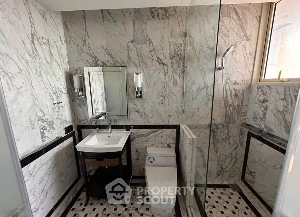 picture 2-BR Condo Royce Private Residences near MRT Sukhumvit, 112 Sqm (ID 3087452) - 6/10