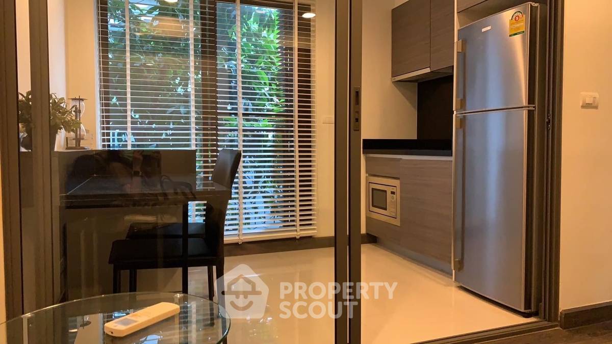 รูป คอนโด 1 ห้องนอน 40 ตร.ม. เรนเด สุขุมวิท 23 ใกล้ MRT สุขุมวิท 300 ม. (ID 1559494) - รูปที่ 2/8