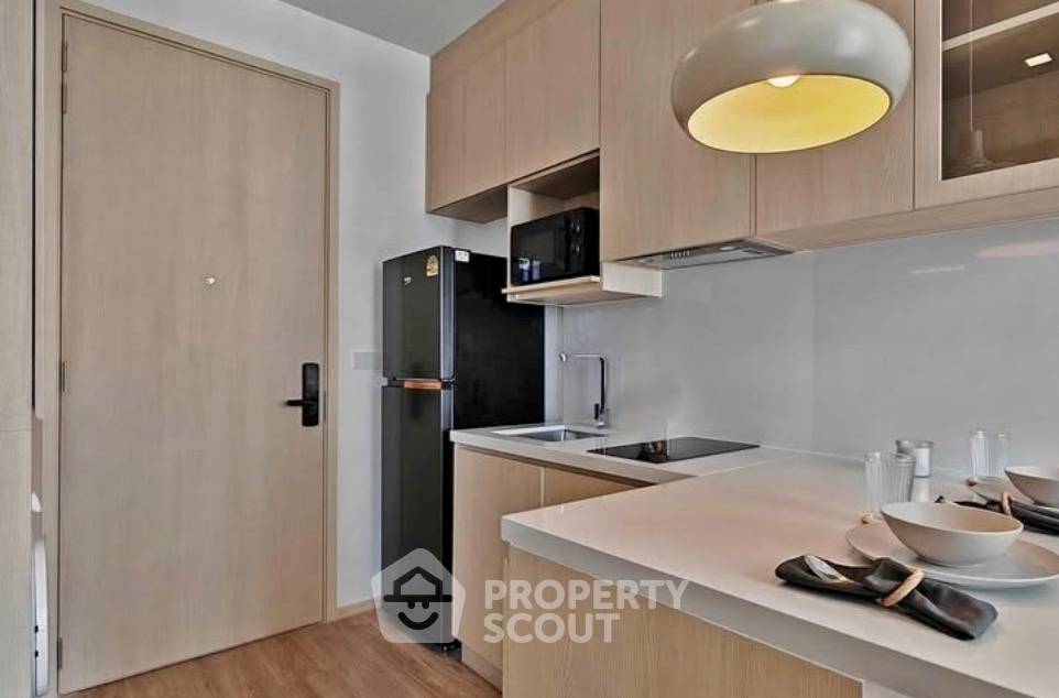 picture High-Floor 1-BR 30 Sqm Noble State 39 Near BTS Phrom Phong (400m) (ID 3088345) - 4/10
