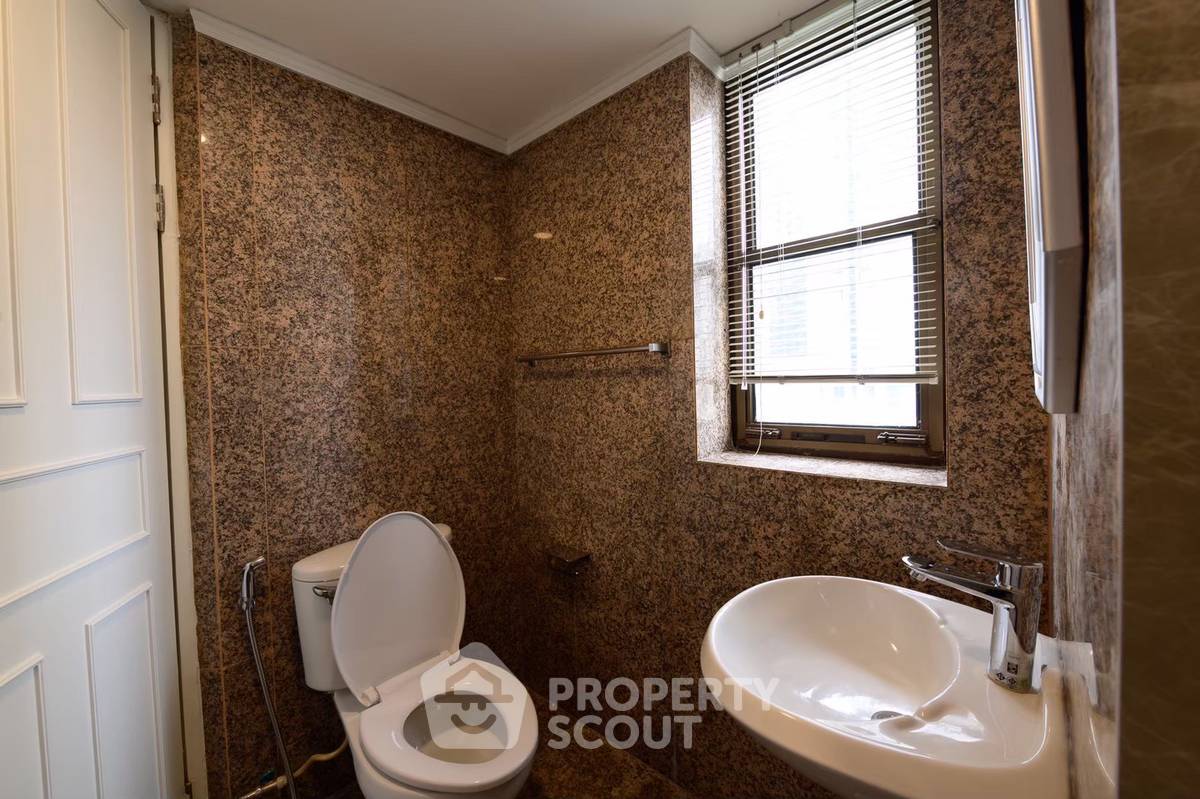 picture 3-BR Condo At Baan Suanpetch, 200m To BTS Phrom Phong (ID 3086015) - 19/25