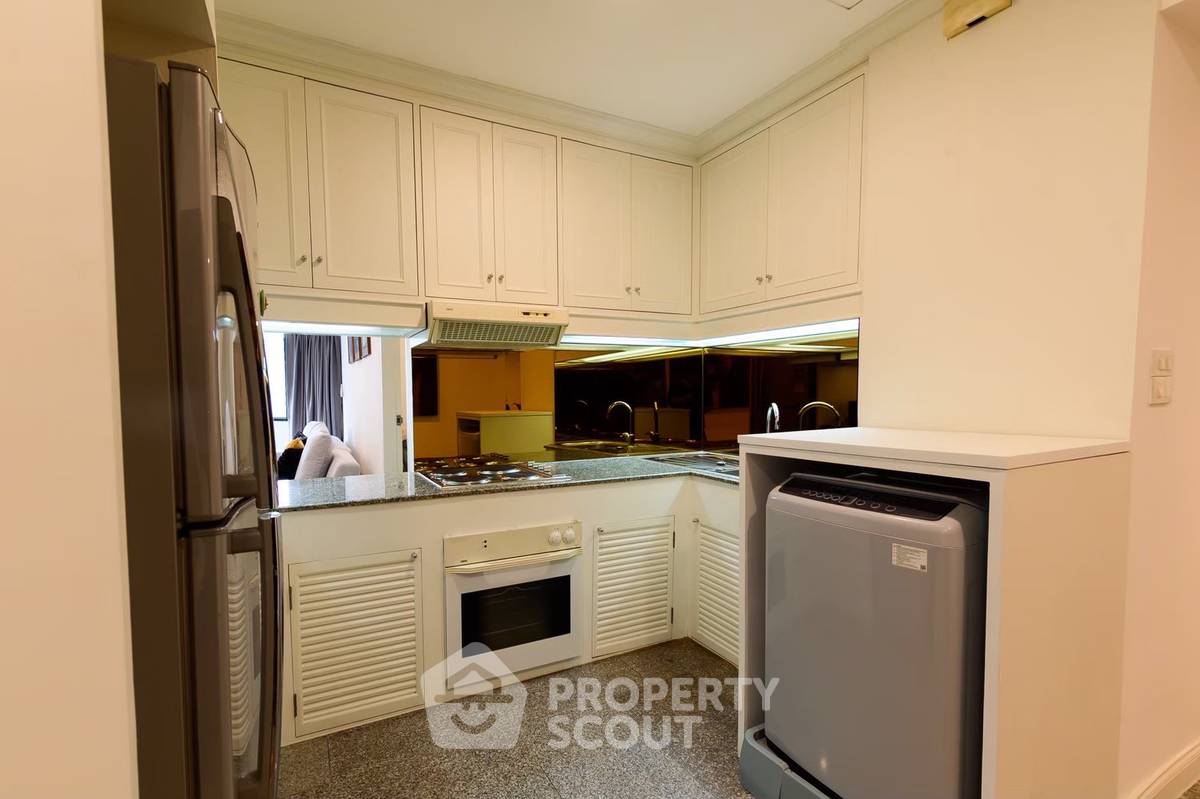 picture 3-BR Condo At Baan Suanpetch, 200m To BTS Phrom Phong (ID 3086015) - 8/25