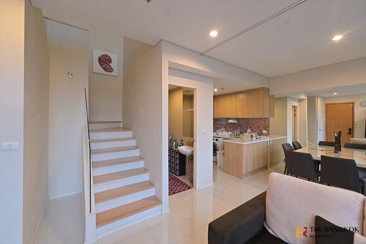picture ð Villa Asoke âĻ Spacious 80 sq.m. Duplex with High Ceilings âĻ Near MRT Phetchaburi - 3/16