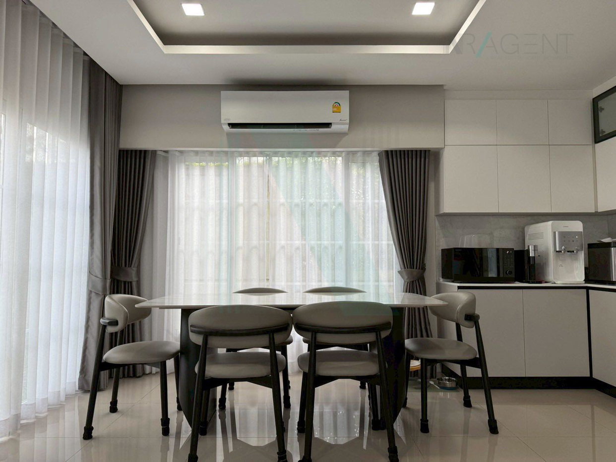รูป ขายบ้านแฝด โครงการ แกรนดิโอ บางนา กม.5 2 ชั้น 4 ห้องนอน 4 ห้องน้ำ - รูปที่ 2/8