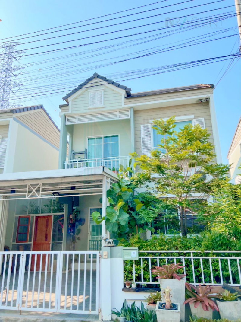 Houses for sale : For Sell Twin house THE VILLAGE BANGNA KM.8 2-story 3 bedroom 2 bathroom