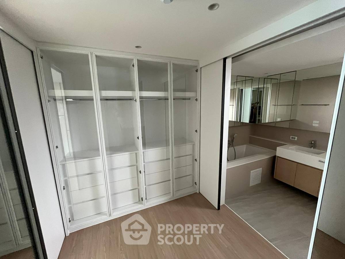 รูป บ้าน 4 ห้องนอน รองรับสัตว์เลี้ยง 460 ตร.ม. ใกล้ BTS พรอมพงษ์ (ID 1402794) - รูปที่ 11/13