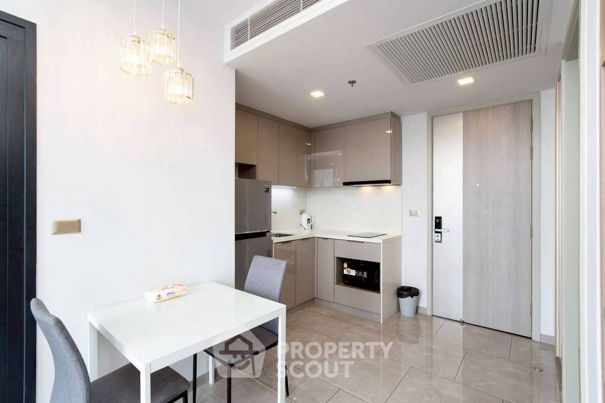 picture Attractive Price 1-BR Condo, One 9 Five Asoke, 300m to MRT Phra Ram 9 (ID 3090935) - 11/14