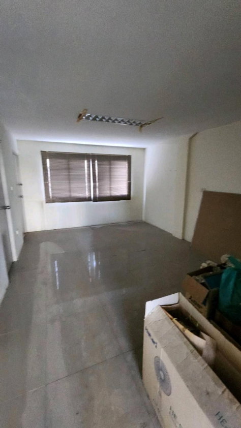 picture Shop house for rent, Ratchadaphisek, near MRT - 11/19