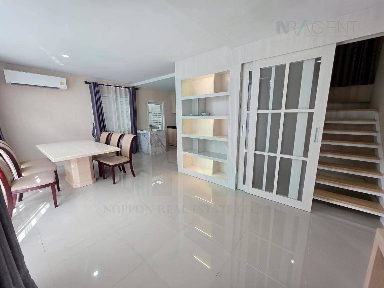รูป ขายบ้านแฝด โครงการ อารียา โคโม่ บางนา 2 ชั้น 3 ห้องนอน 3 ห้องน้ำ - รูปที่ 2/8