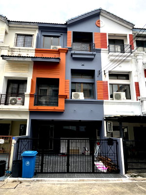 เช่าทาวน์โฮม ทาวน์ อิน ทาวน์ : 🏡✨ ให้เช่าทาวน์โฮม 3 ชั้น พื้นที่กว้าง พร้อมสวนส่วนตัว 📍 บ้านกลางเมือง เหม่งจ๋าย 1 (ซอยสหการประมูล)