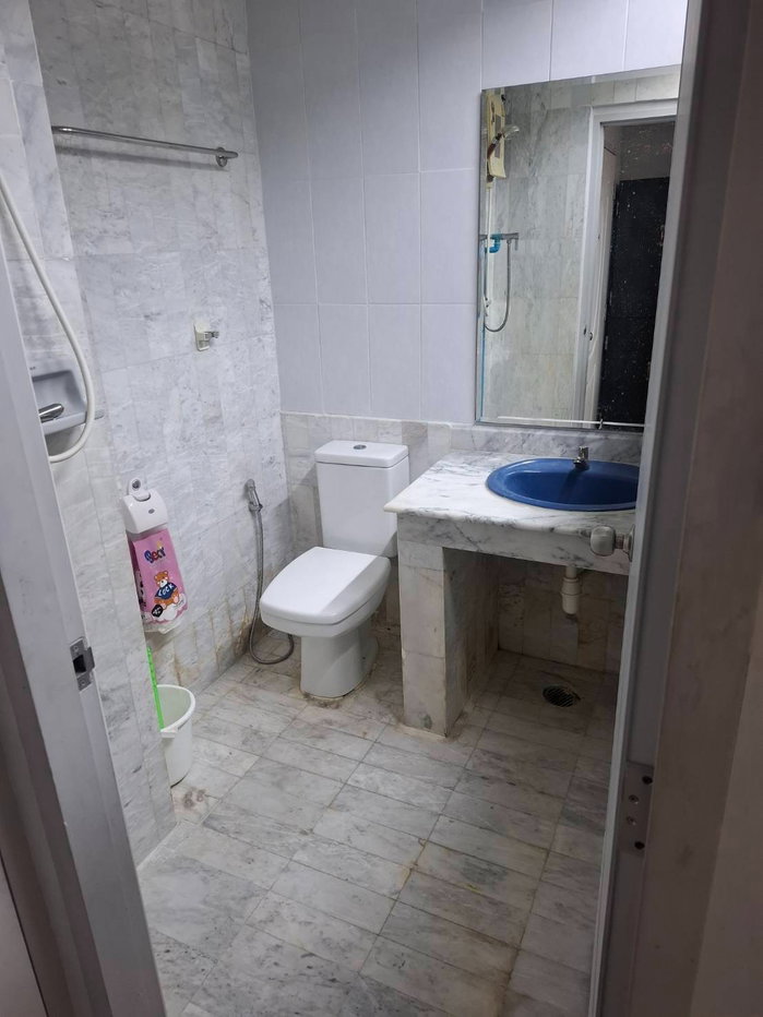 picture 🏢 Condo for Sale – Dynasty Condominium (Dynasty Condominium) - 8/15