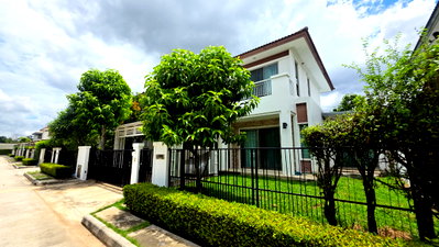 Houses for sale Bangkok : House quality for sale, Mantana Lake Watcharaphol