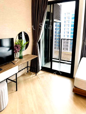 Condos for sale : ✨Urgent Sale! The Base Saphanmai, fully furnished unit, ready to move in. Great investment opportunity. Near BTS Sai Yud station.🏢