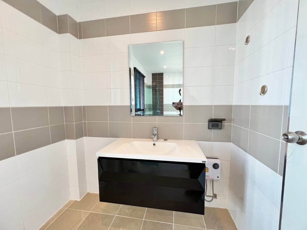 picture For Rent | Modern 2-Storey Pool Villa with Private Swimming Pool, Chiang Rai - 13/18
