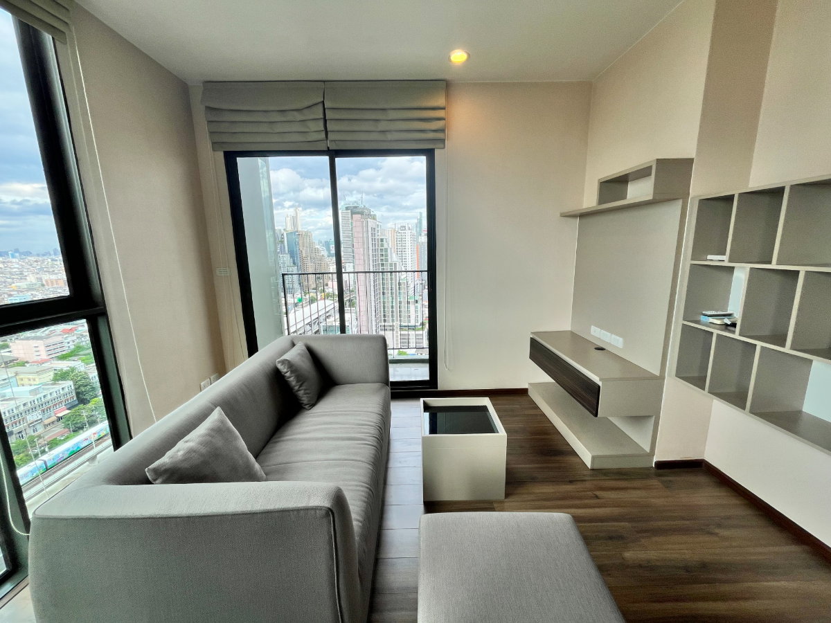 รูป คอนโด Teal Sathorn Taksin 2 ห้องนอน ห้องมุม ห้องรับแขกใหญ่ ติด BTS ราคาต่อรองได้ - รูปที่ 1/10
