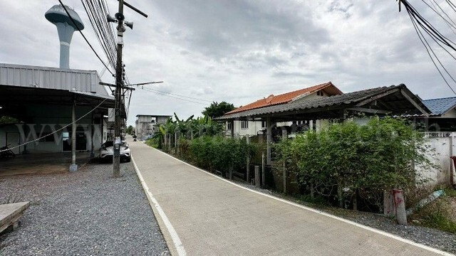 รูป ที่ดินเปล่า ใกล้วัดท่าไม้ ติดถนนคอนกรีต แปลงมุม  - รูปที่ 8/12