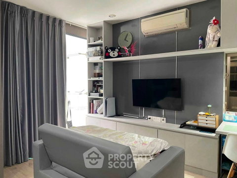 1-BR Condo At Ideo Q Chula Samyan, 400m To MRT Sam Yan (ID 3090955)