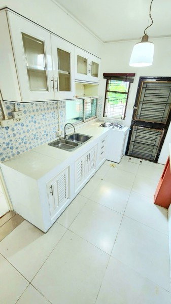 รูป รีโนเวทใหม่ พร้อมเฟอร์ฯ เดอะคริสตัล เอกมัย-รามอินทรา 900 ม. 28 ตร.ว.224 ตร.ม. ใกล้วัดลาดปลาเค้า 700 ม. ทาวน์โฮม 2 ชั้น หลังมุม 3นอน 2 น้ำ - รูปที่ 6/8