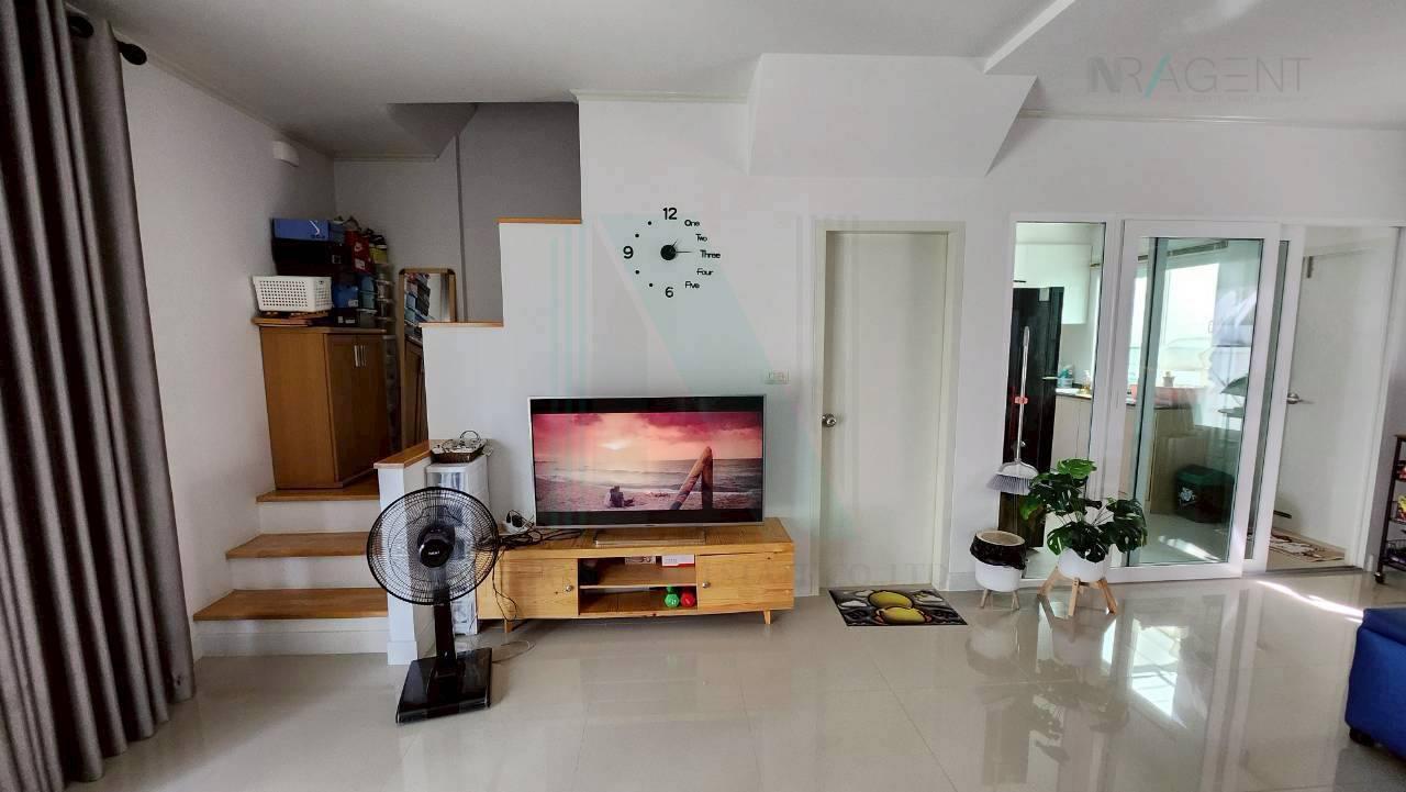 รูป ขายบ้านแฝด โครงการ ศุภาลัย โมด้า ปิ่นเกล้า-พุทธมณฑล สาย 3 2 ชั้น 3 ห้องนอน 2 ห้องน้ำ - รูปที่ 2/8