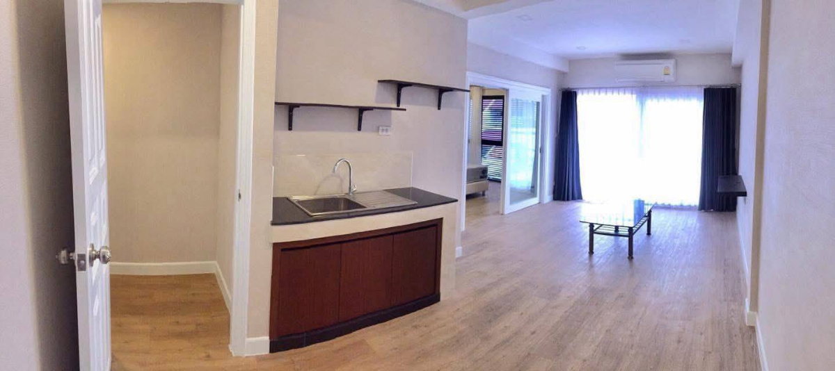รูป LTH15963 - Pet Friendly Townhouse for Rent Ekkamai | 90K/Month | ทาวน์เฮาส์ให้เช่า เอกมัย เลี้ยงสัตว์ได้ - รูปที่ 2/7