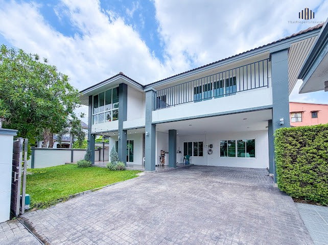 picture Urgent Sale – 2-Storey Detached House at Rock Garden Place Land Area: 107 sq.w. | Usable Area: 490 sq.m. | 5 Bedrooms | 5 Bathrooms - 6/36